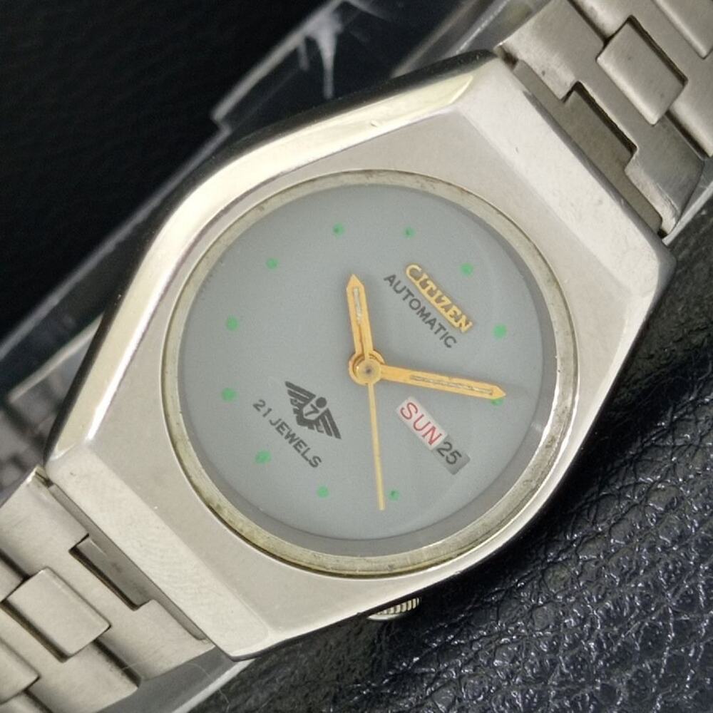 Vintage 1989 Citizen Automatic Womans Silver Watch W/daydate & Gold accents